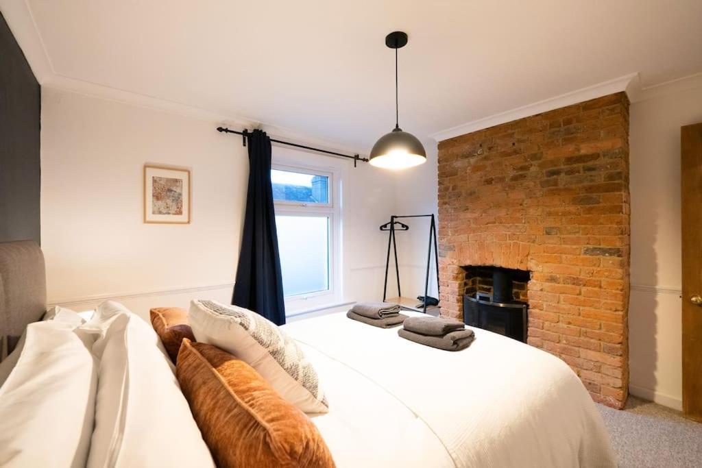 3 Bedroom Home Close To Town Centre With Wifi & Garden Royal Tunbridge Wells Luaran gambar