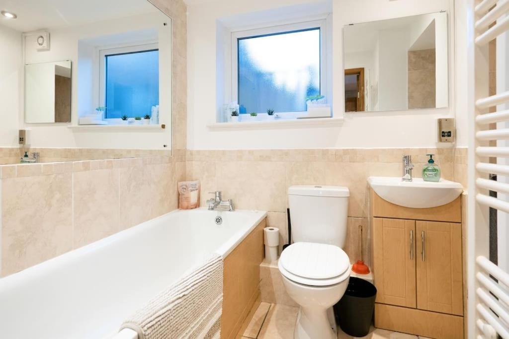 3 Bedroom Home Close To Town Centre With Wifi & Garden Royal Tunbridge Wells Luaran gambar