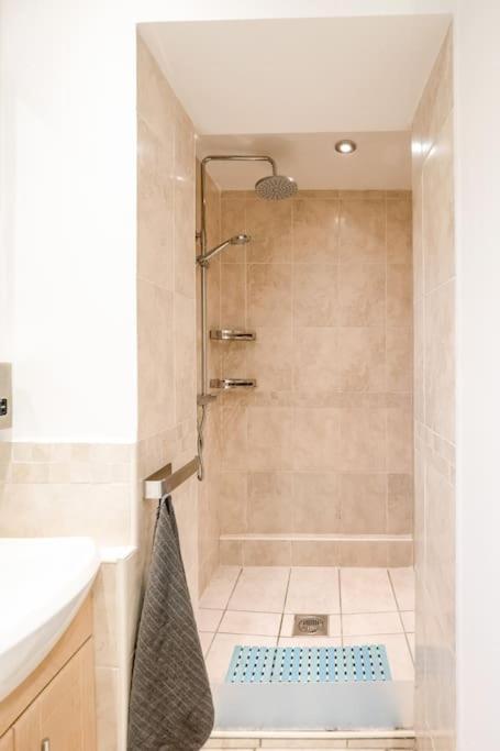 3 Bedroom Home Close To Town Centre With Wifi & Garden Royal Tunbridge Wells Luaran gambar